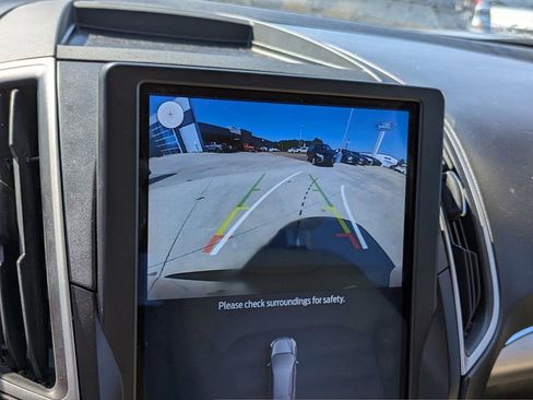 Used 2022 Ford Edge SEL image 18