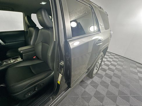 Used 2022 Toyota 4Runner TRD Sport RWD image 12