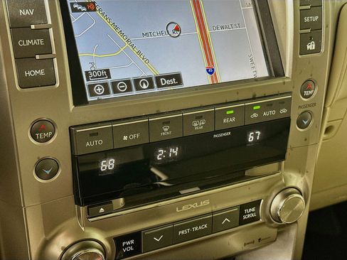 Used 2016 Lexus GX 460 w/ Premium Package AWD/4WD image 24