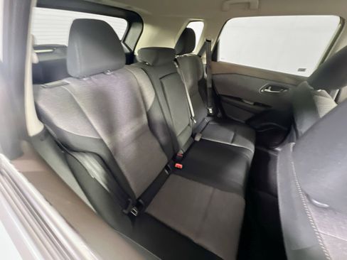 Used 2021 Nissan Rogue SV image 24