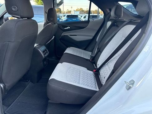 Certified 2022 Chevrolet Equinox LS image 24