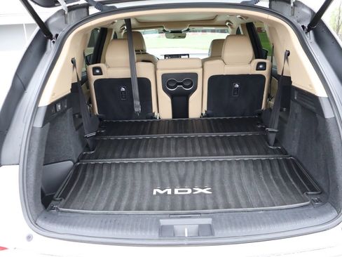 Used 2022 Acura MDX SH-AWD w/ Technology Package image 17