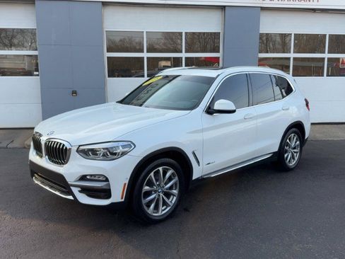 Used 2018 BMW X3 xDrive30i image 2