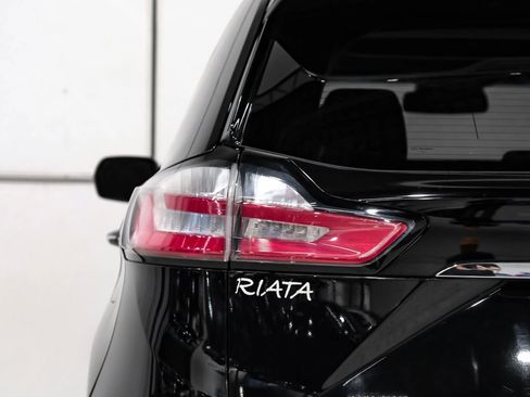 Used 2019 Ford Edge Titanium image 55