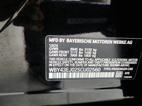 Used 2025 BMW i7 xDrive60 w/ Executive Package RWD image 72