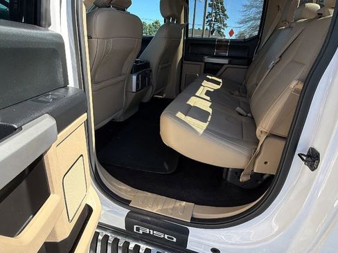 Used 2016 Ford F150 Lariat image 21