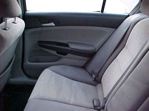 Used 2010 Honda Accord LX image 15