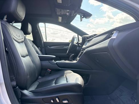 Used 2020 Cadillac XT5 Premium Luxury AWD/4WD image 36