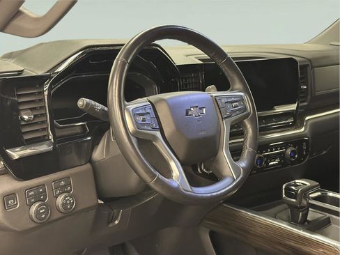 Certified 2022 Chevrolet Silverado 1500 LT Trail Boss image 22