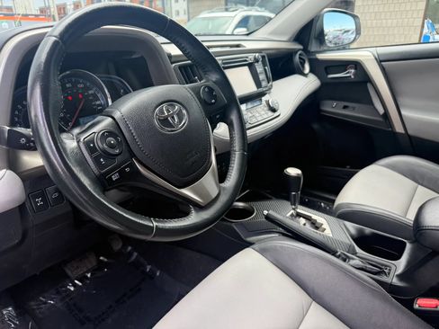 Used 2014 Toyota RAV4 Limited AWD/4WD image 8