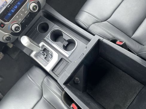 Used 2017 Toyota Tundra Limited image 24