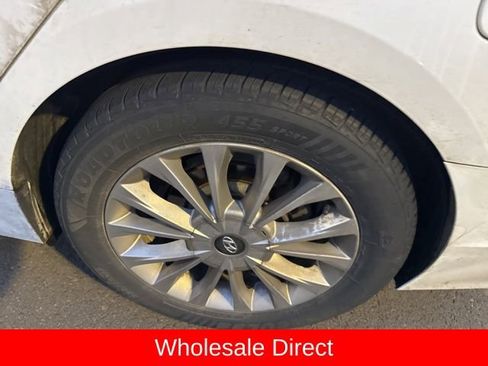 Used 2015 Hyundai Sonata Limited w/ Option Group 06 image 11