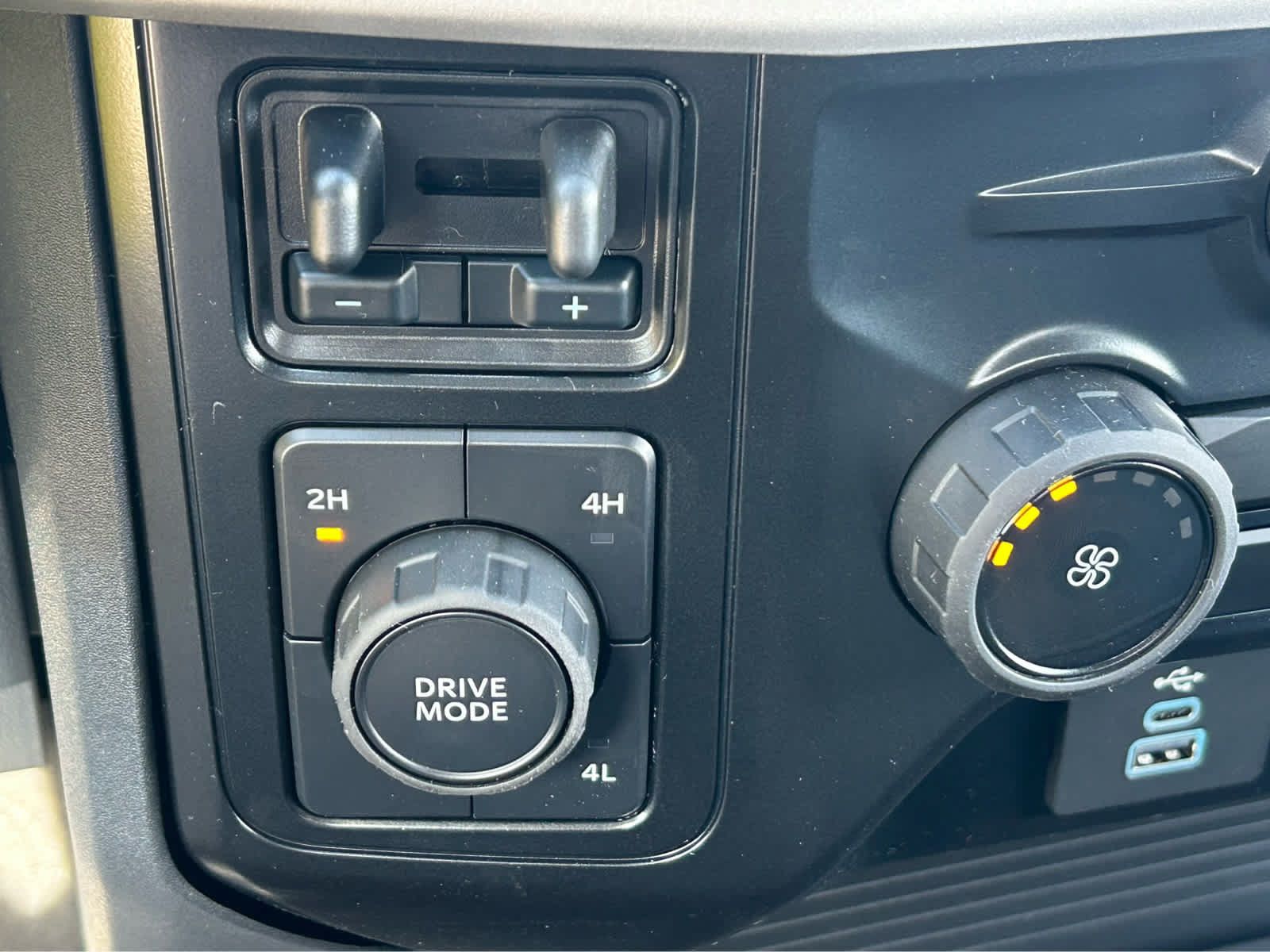 New 2027 Ford F250 XLT AWD/4WD image 37