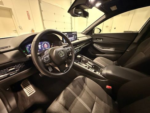 Used 2024 Honda Accord Sport image 17