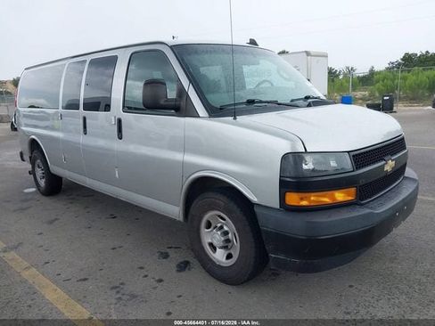 Used 2019 Chevrolet Express 3500 LS RWD image 1