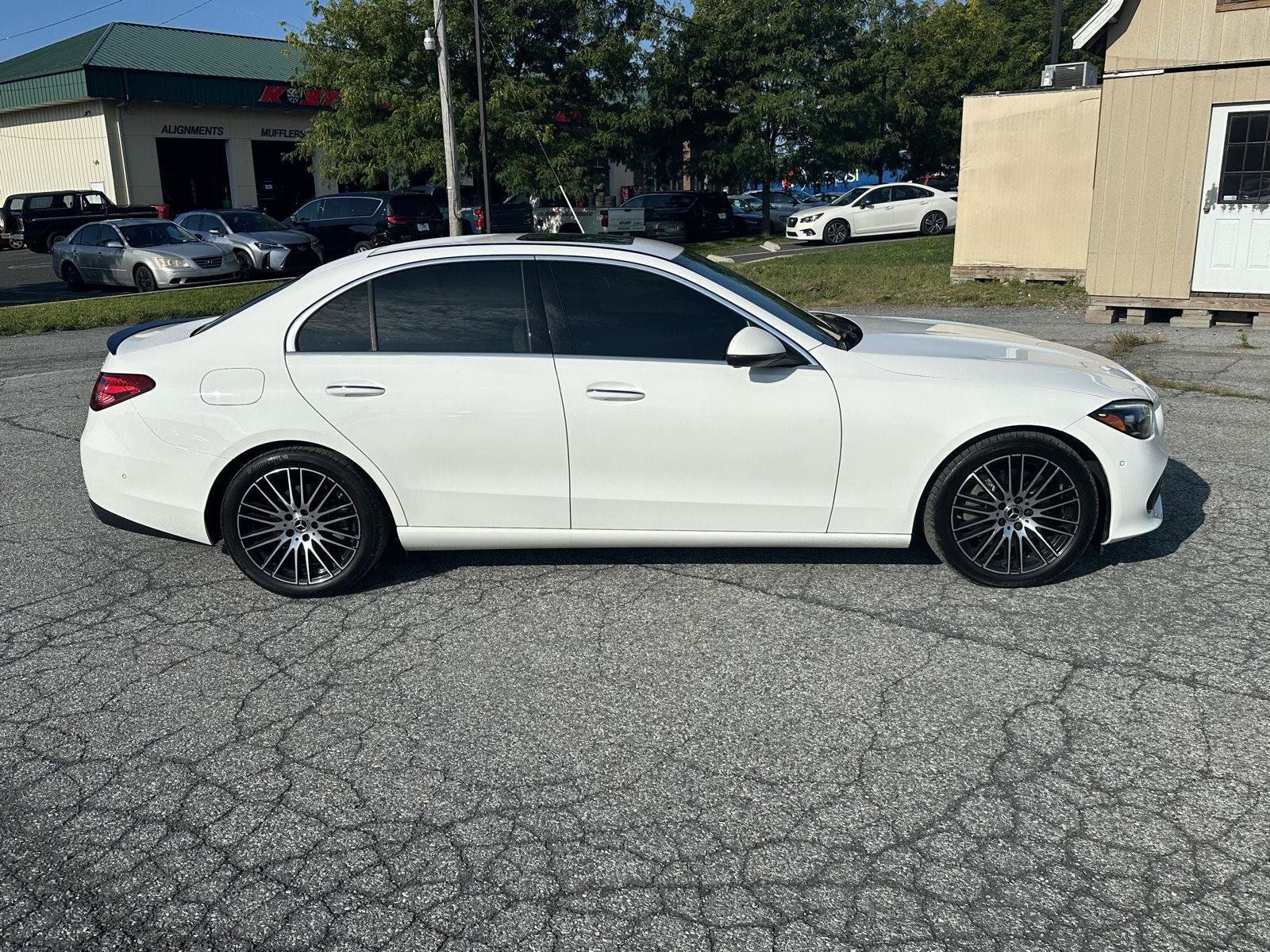 Used 2023 Mercedes-Benz C 300 4MATIC Sedan image 9