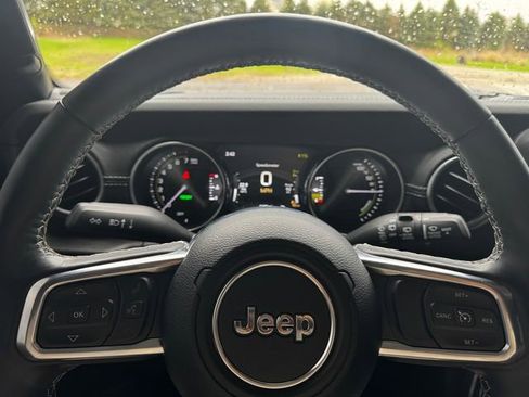 Certified 2023 Jeep Wrangler Unlimited Sahara w/ Cold Weather Group image 22