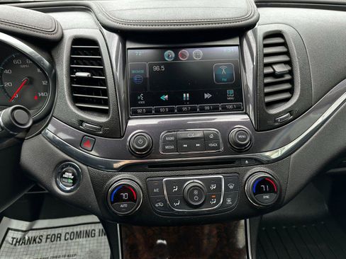 Used 2015 Chevrolet Impala LT image 14