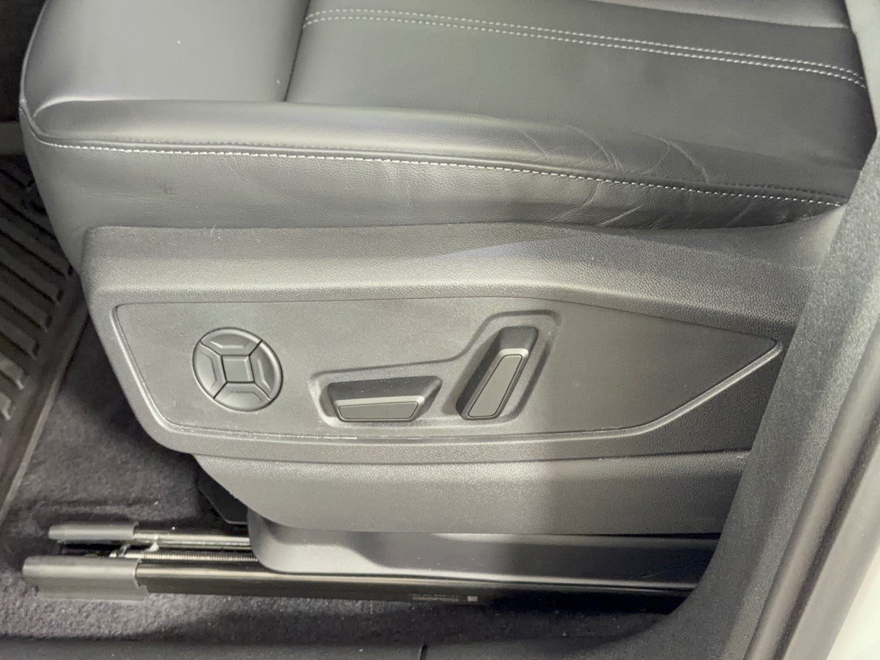 Used 2026 Audi Q5 Premium AWD/4WD image 16