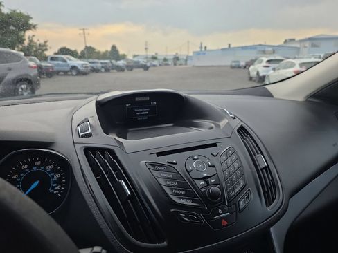 Used 2016 Ford Escape SE AWD/4WD image 18