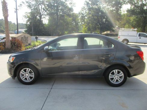 Used 2015 Chevrolet Sonic LT FWD image 24