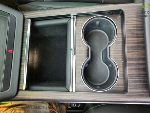 Used 2022 Tesla Model S AWD/4WD image 47