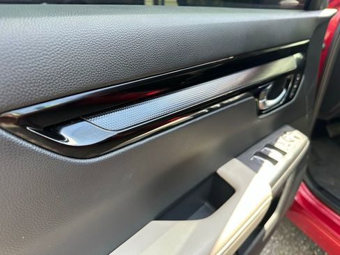 Used 2025 Honda CR-V EX-L image 29