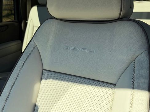 New 2026 GMC Yukon XL Denali w/ Sun & Power Step Package image 22