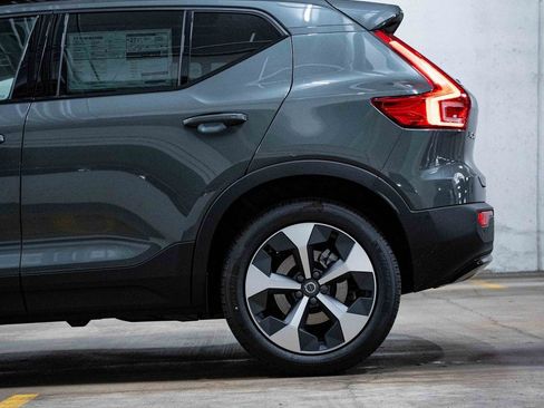 New 2026 Volvo XC40 B4 Plus w/ Protection Package Premier image 4