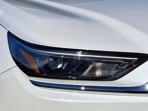 Used 2024 Toyota Grand Highlander XLE image 10