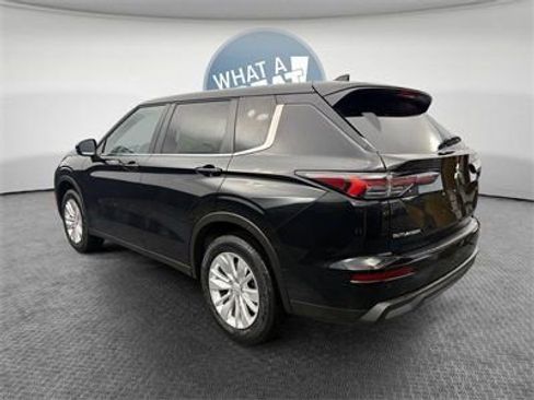 New 2026 Mitsubishi Outlander ES AWD/4WD image 6