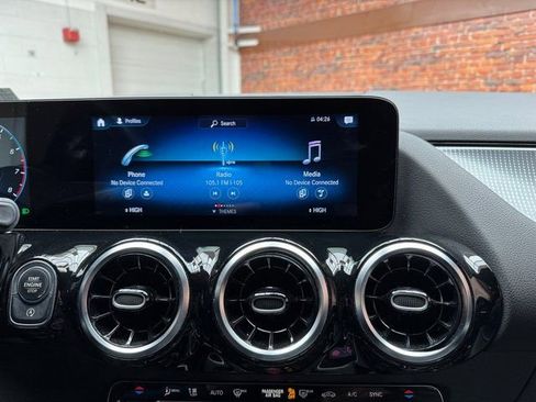 Certified 2022 Mercedes-Benz GLA 250 GLA 250 image 18