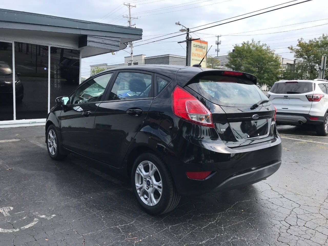 Used 2016 Ford Fiesta SE w/ Cold Weather Package FWD image 5