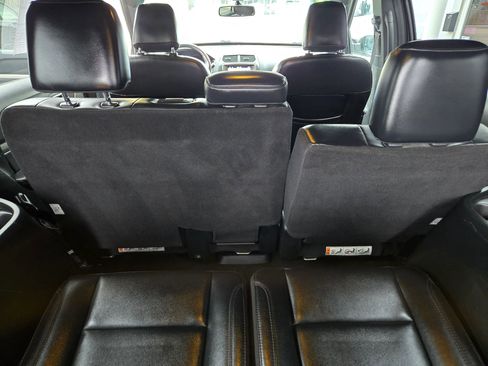 Used 2019 Ford Explorer XLT w/ Equipment Group 202A image 63