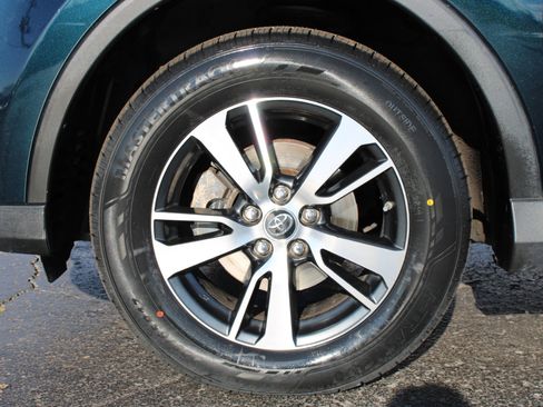 Used 2017 Toyota RAV4 XLE image 45