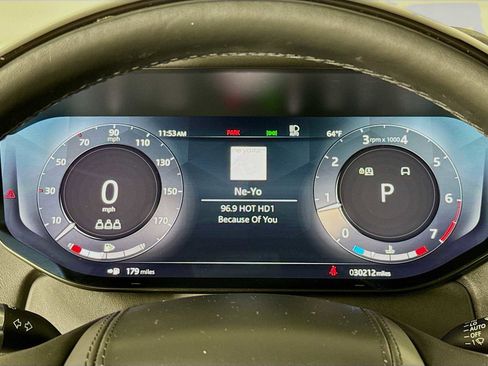 Used 2023 Land Rover Range Rover SE image 13