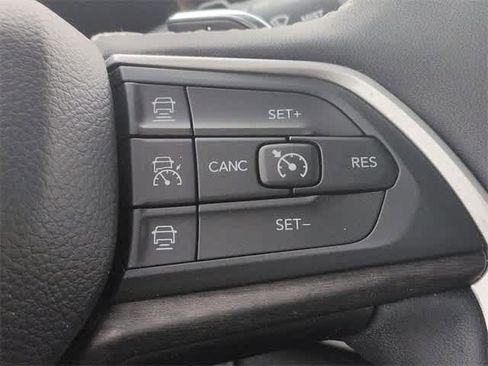 Used 2023 Jeep Grand Cherokee Limited w/ Trailer Tow Prep Group (B) image 24