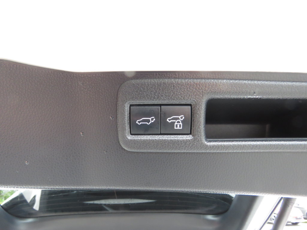 Used 2021 Toyota Venza XLE w/ Softex Package AWD/4WD image 18
