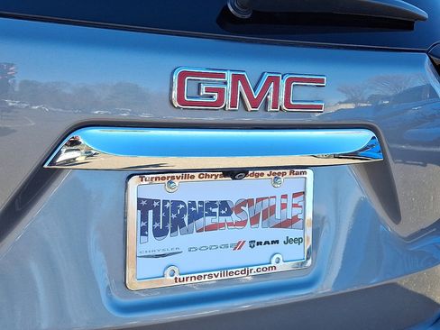 Used 2021 GMC Terrain SLT image 16