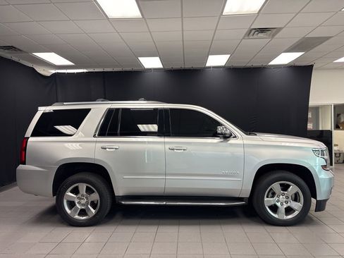 Used 2018 Chevrolet Tahoe Premier AWD/4WD image 2