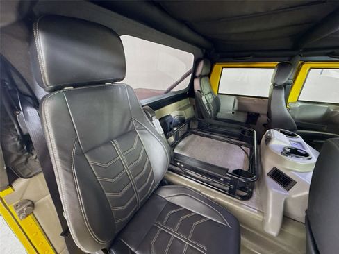 Used 2001 HUMMER H1 4-Door Open Top image 22