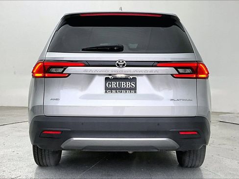 Used 2024 Toyota Grand Highlander Platinum image 7
