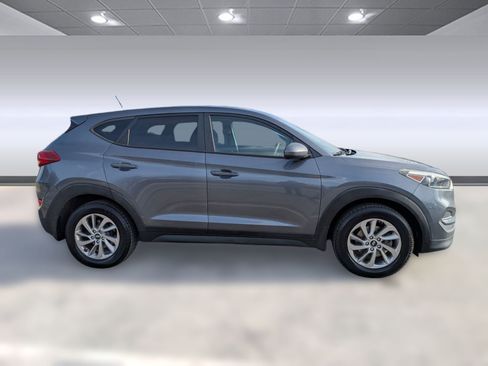 Used 2016 Hyundai Tucson SE image 8