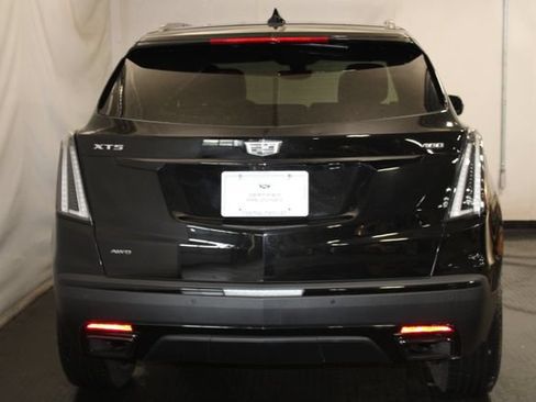 Certified 2022 Cadillac XT5 Sportv w/ LPO, ONYX Package AWD/4WD image 6
