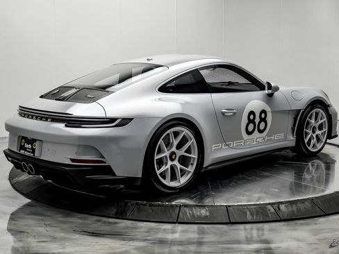 Used 2024 Porsche 911 GT3 RS image 17