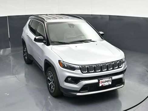 Used 2025 Jeep Compass Limited AWD/4WD image 51