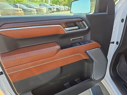 Used 2024 GMC Sierra 1500 Denali Ultimate AWD/4WD image 42