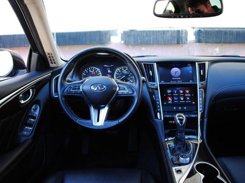 Used 2018 INFINITI Q50 Luxe image 17