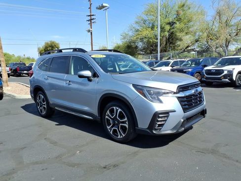 Used 2023 Subaru Ascent Limited AWD/4WD image 2