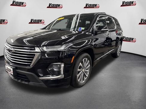 Used 2023 Chevrolet Traverse Premier AWD/4WD image 1